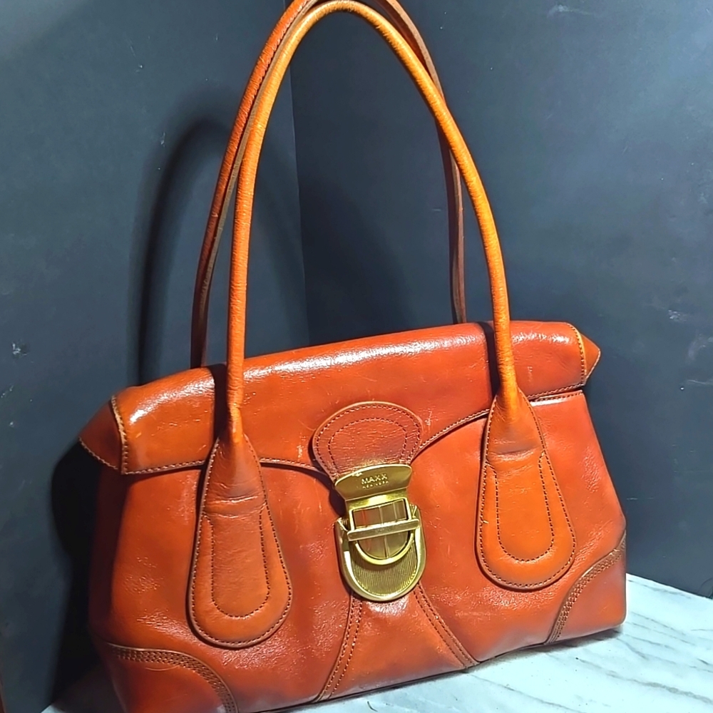 Vintage Maxx New York pebbled leather Dr. style bag